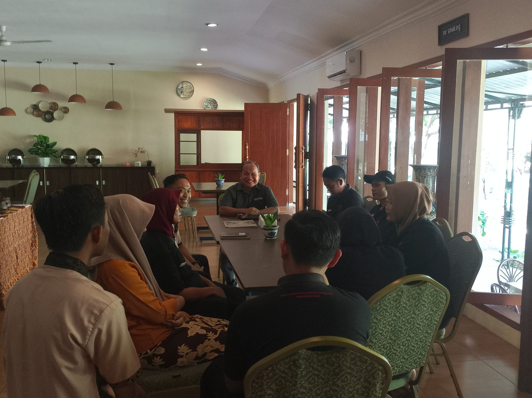 曼亚花园酒店主图