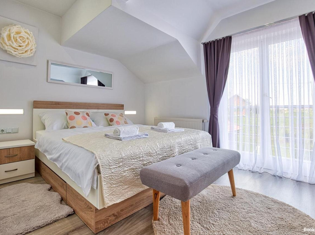 Apartments and Rooms Hope主图
