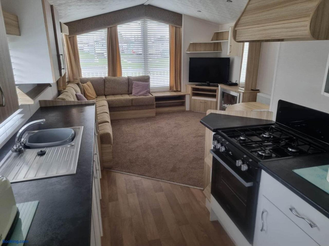 8 Berth Caravan Ps9 Golden Palm Chapel St Leonards