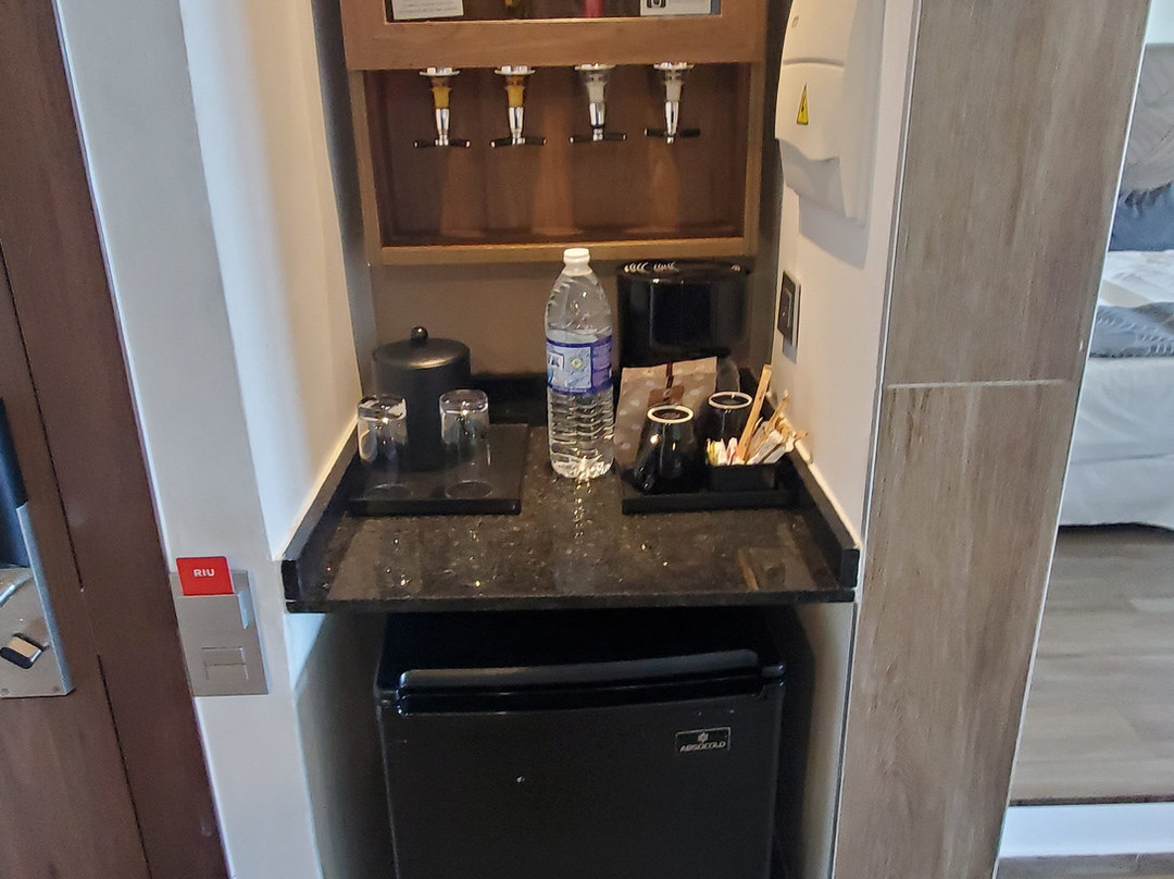 蒙特戈湾悦宜湾酒店主图