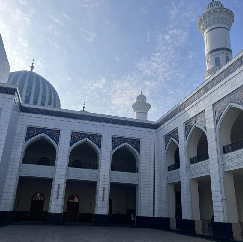 New Mosque-杜尚别必去景点
