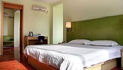 青岛人家商务酒店主图