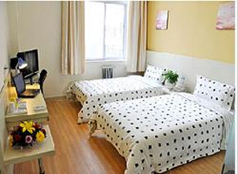 栾城县酒店住宿-石家庄驿家365连锁酒店天山大街店