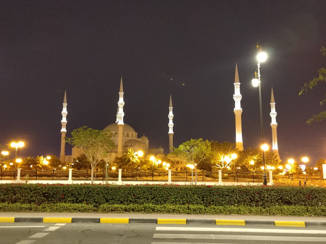 Sheikh Zayed Mosque - Fujairah景点图片