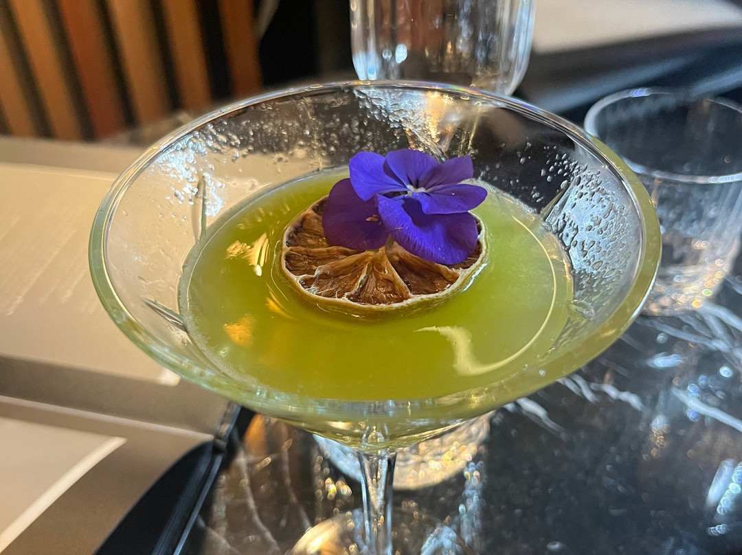Le Lounge - Restaurant & Cocktail