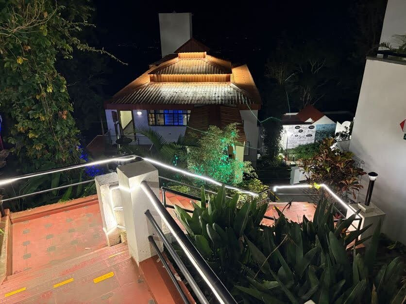 亚尔考德-罗克佩奇斯特灵假日酒店主图