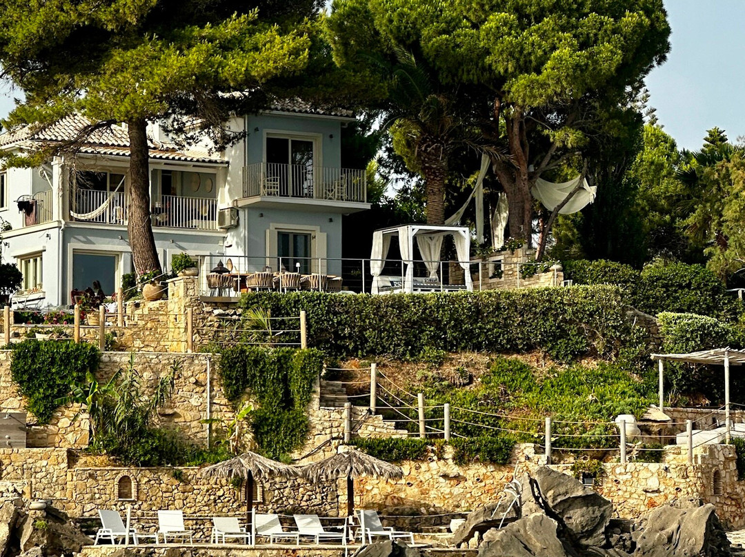 Paradisso Beach Villas主图