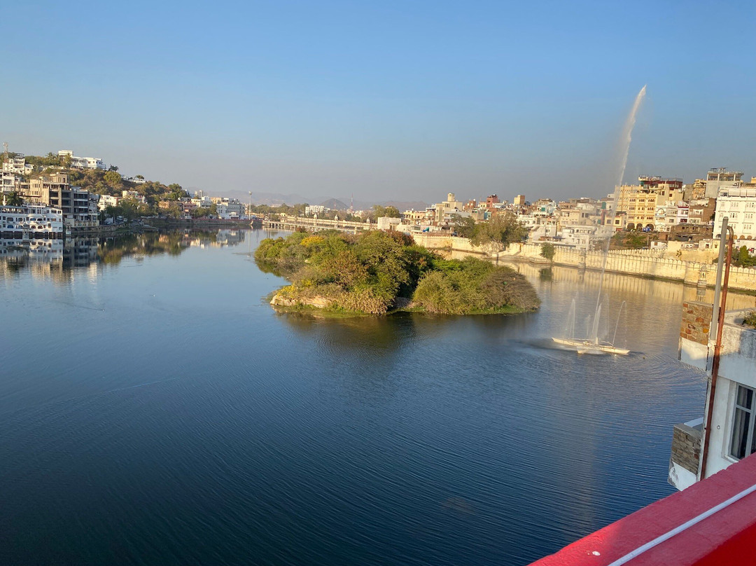 Oolala - Your Lake House in the Center of Udaipur主图