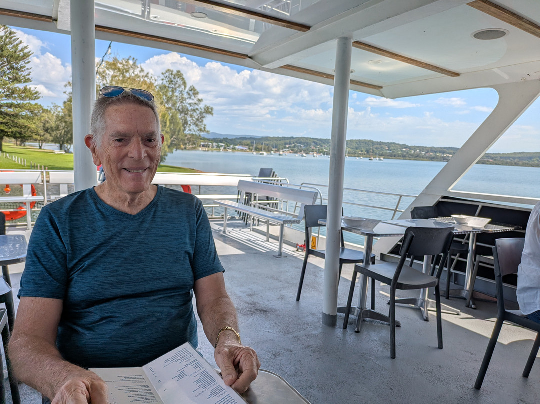 Lake Macquarie Cruises景点图片