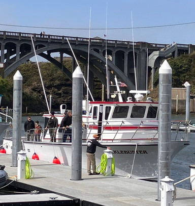 Dockside Charters-Depoe Bay必去景点