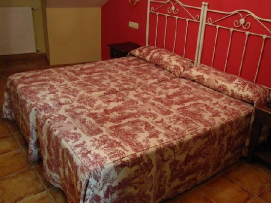 Hotel y Apartamentos Villa de Cabrales-客卧