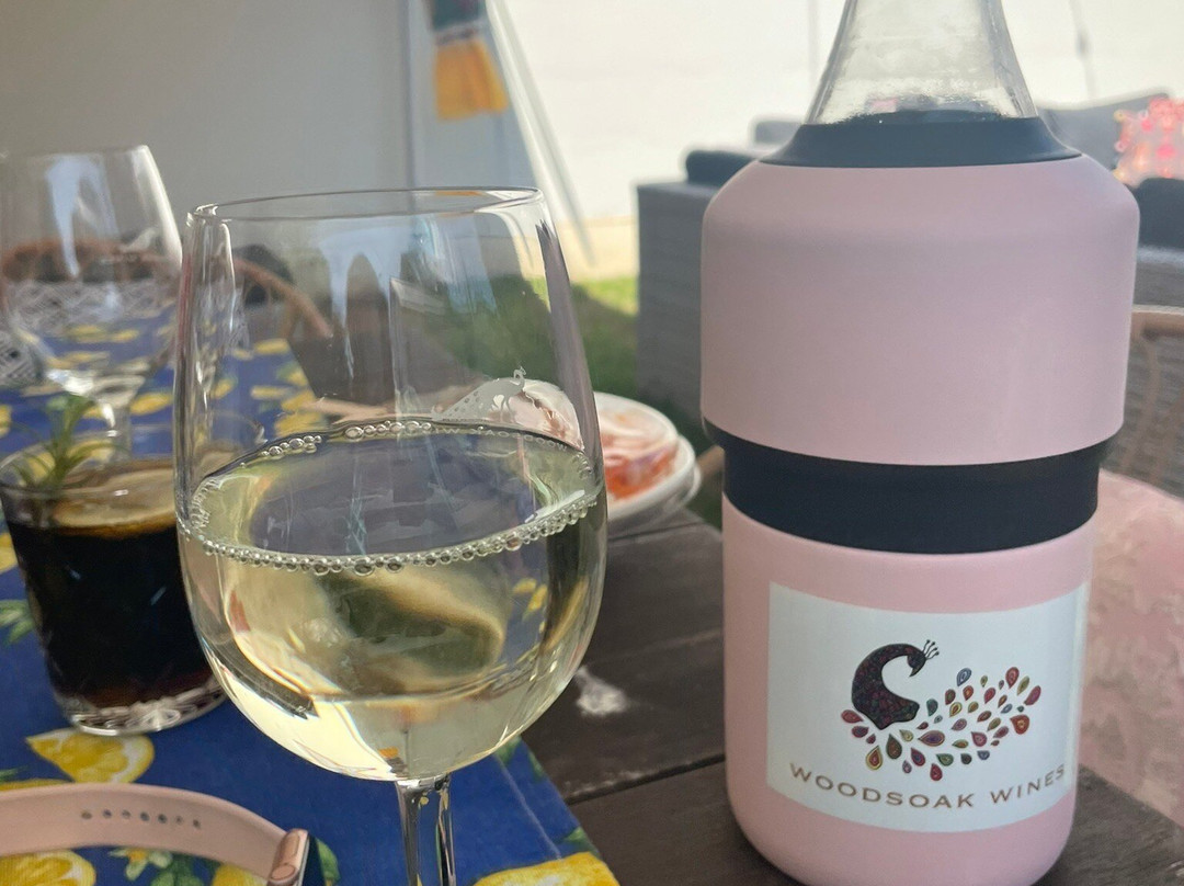 Woodsoak Wines-罗布必去景点