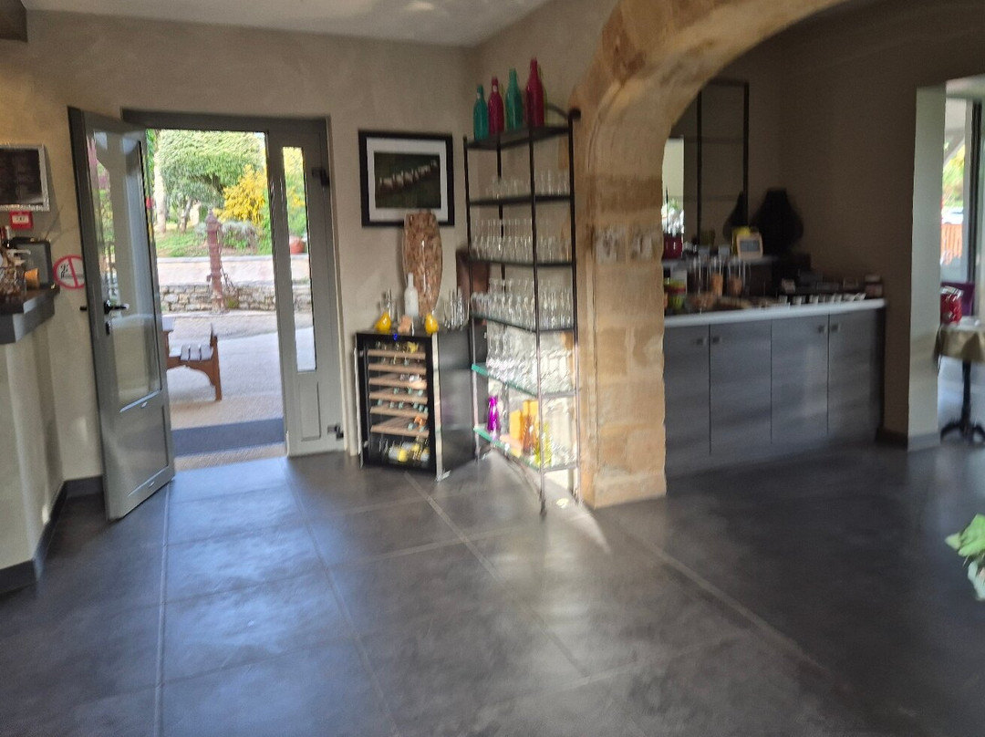 勒马斯 卡斯特酒店主图