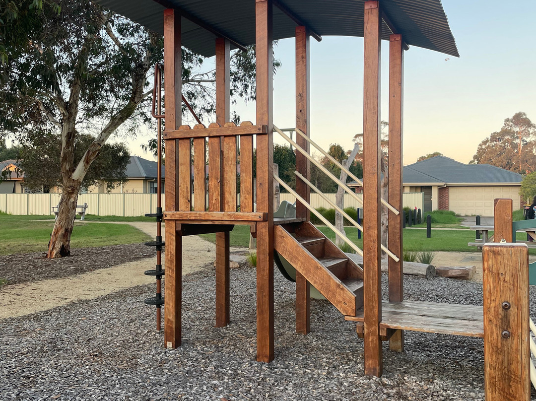 Swan Park Reserve Playground-Stratford必去景点