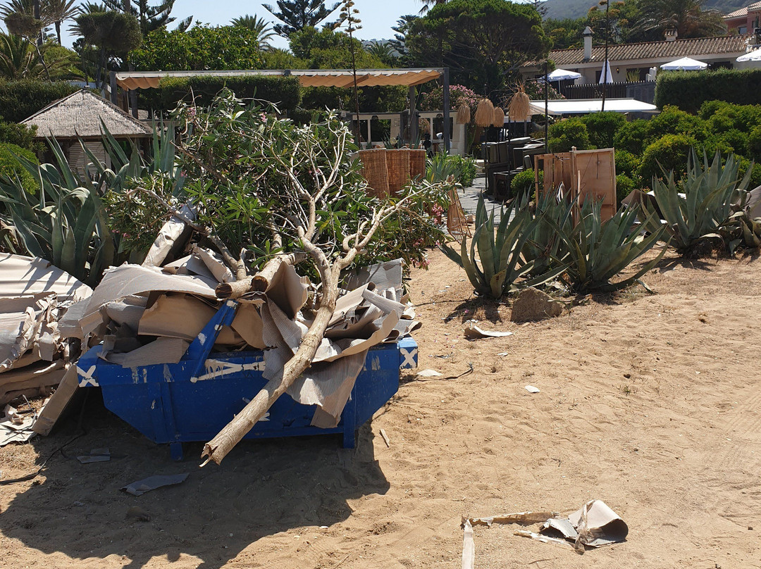 巴拉德罗酒店主图