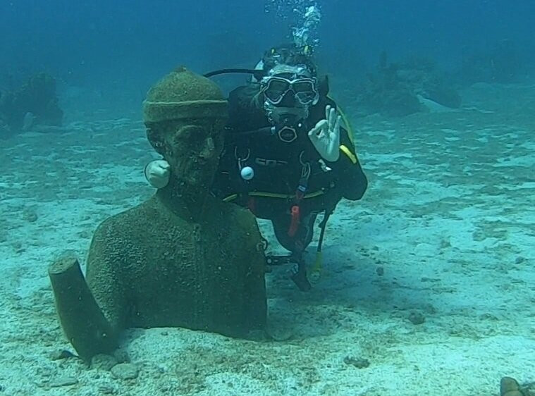 Tropicalsub Diving-Deshaies必去景点