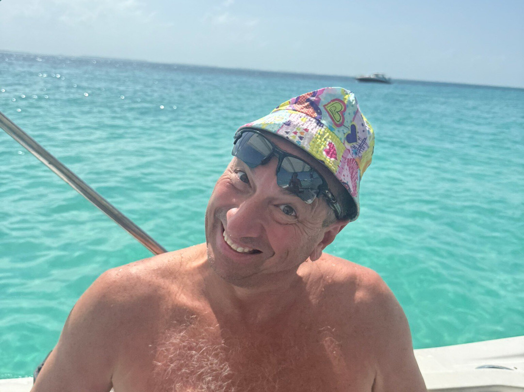 Pamela Tours Fishing & Snorkeling-女人岛必去景点