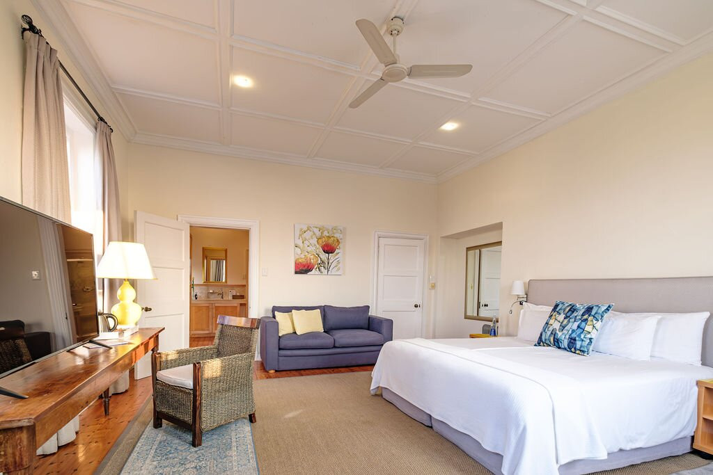 华登套房旅馆主图