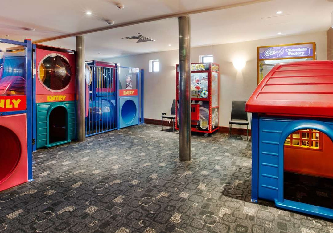 Nightcap at Playford Tavern主图