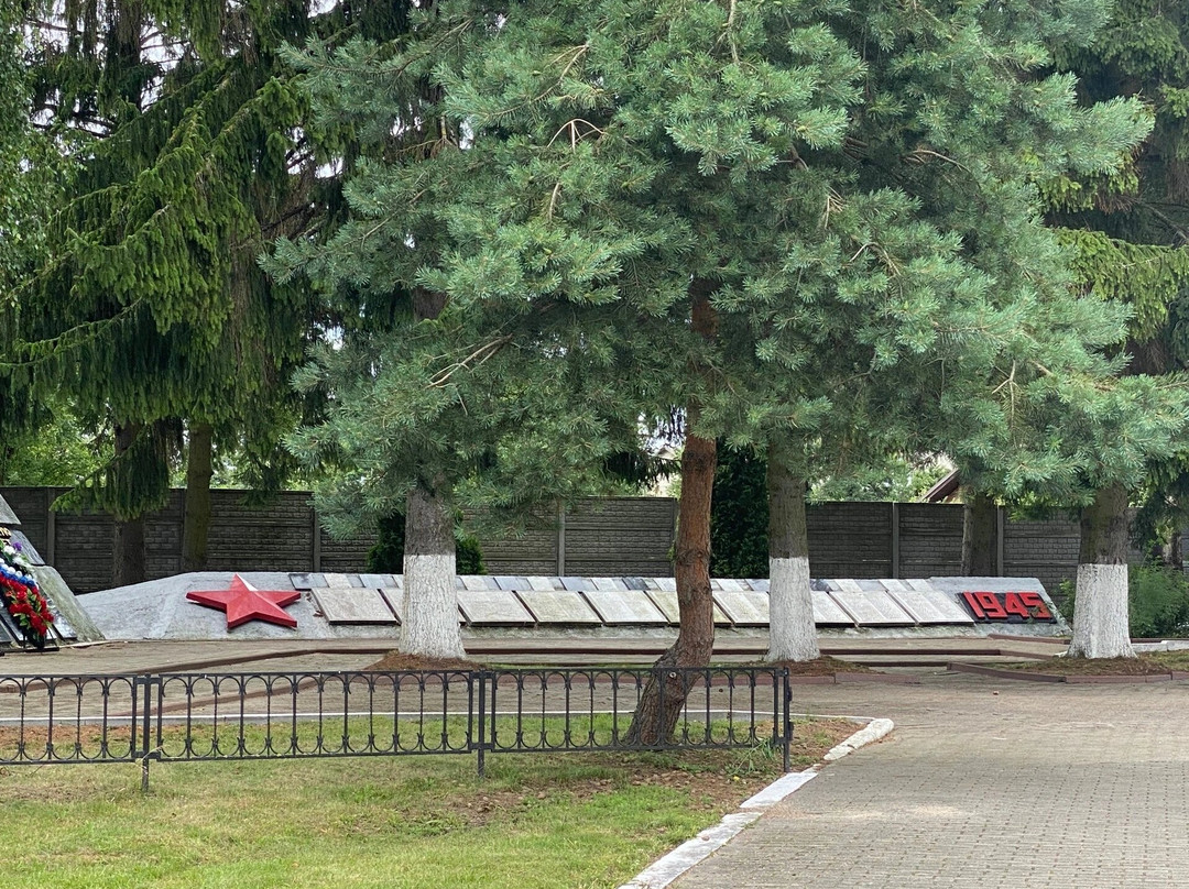 Mass grave of Soviet Soldiers-Orlovka必去景点