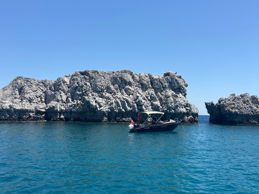 Captain Yiannis One-Day Cruises-Piso Livadi必去景点
