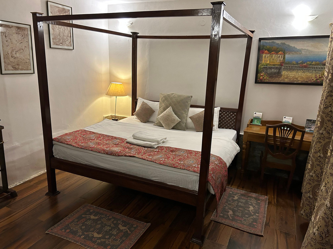 Frozen Woods Resorts主图