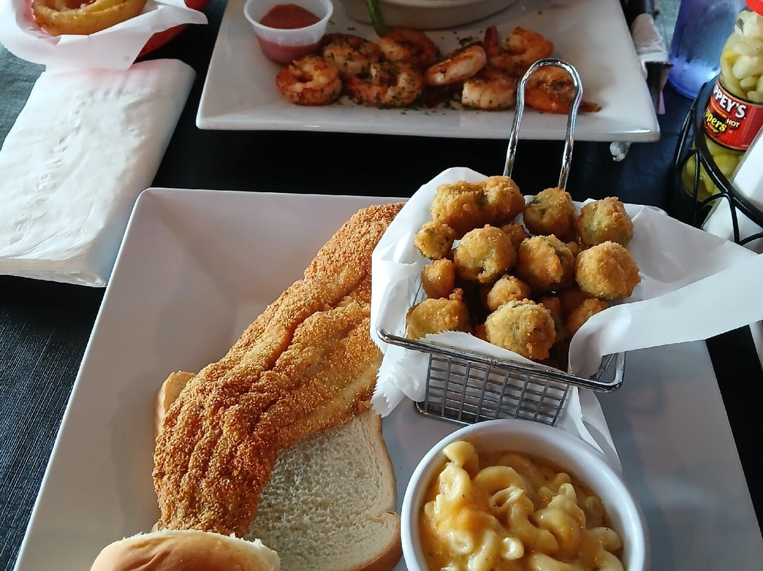 Neil St Blues-尚贝恩必去景点