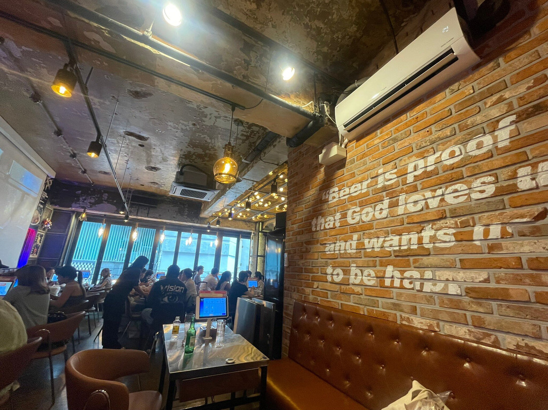 Bb.q Chicken Myeongdong Star