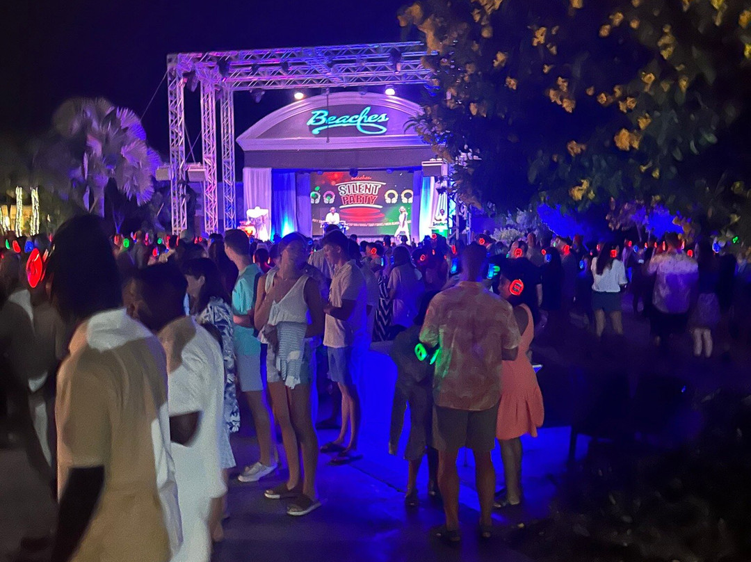 Caribbean Cruisin-普罗维登西亚莱斯必去景点