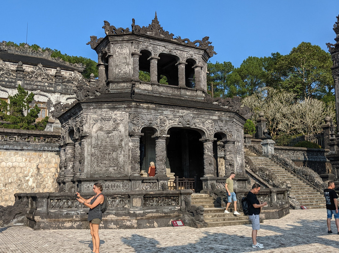 Imperial Tomb of Dong Khanh-顺化必去景点