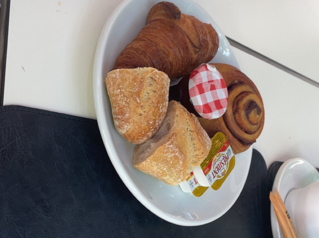 拉戈拉塔酒店主图