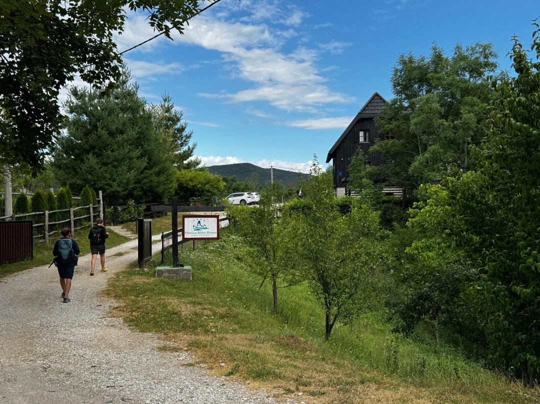 普利特维察河滨住宿加早餐旅馆主图