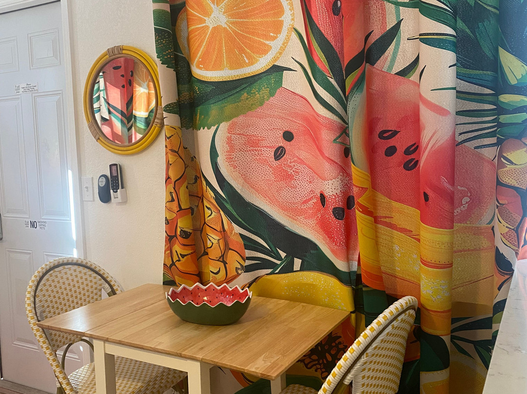 Salt Water Suites主图