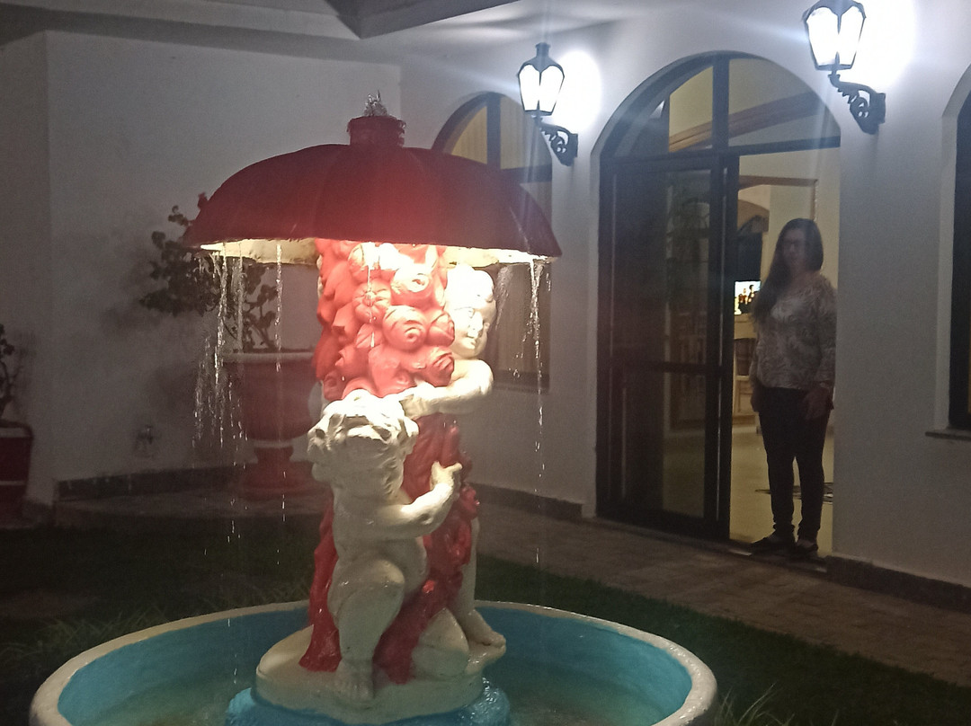 Biazi Paradise Hotel主图