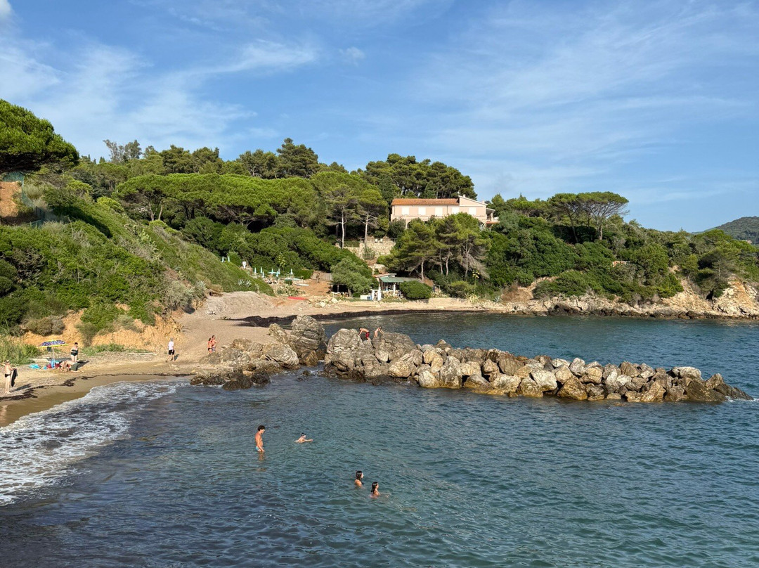 Spiaggia di Felciaio-Capoliveri必去景点