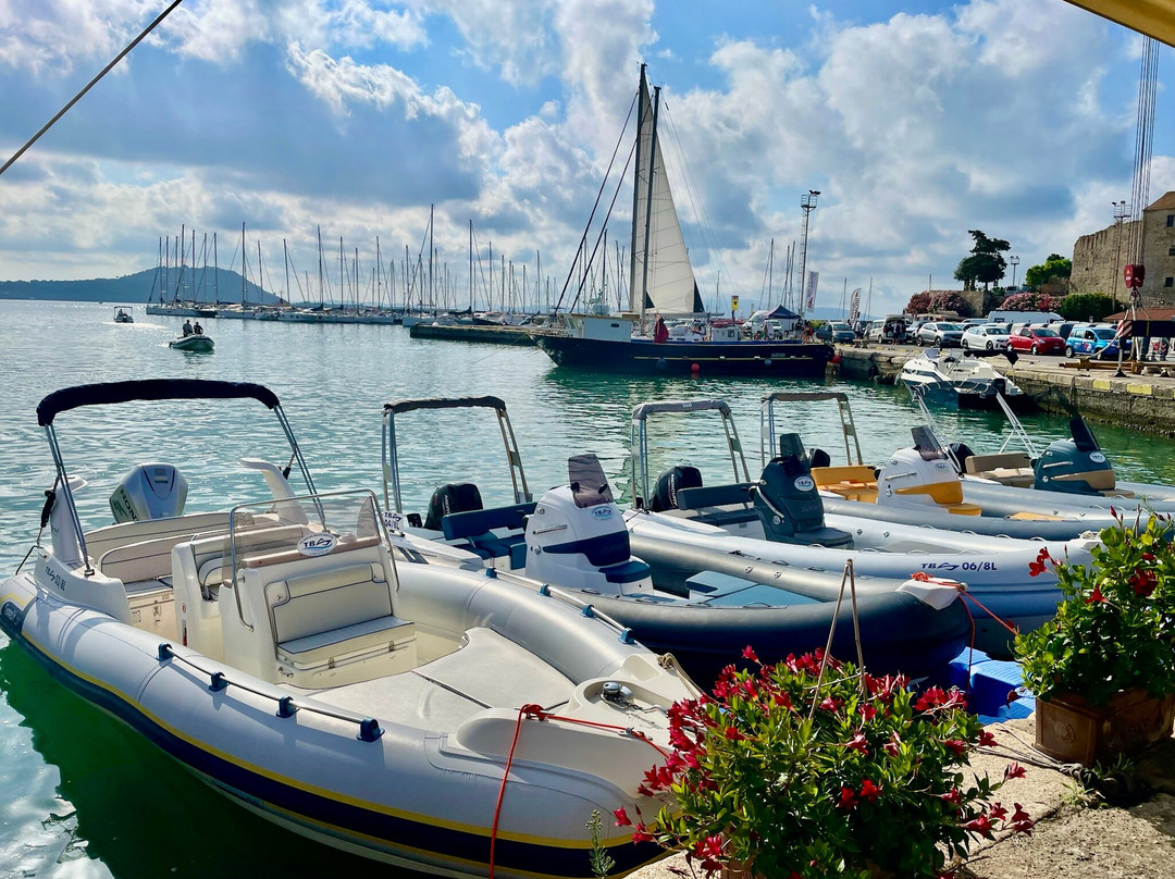 Talamone Boats Service-Talamone必去景点