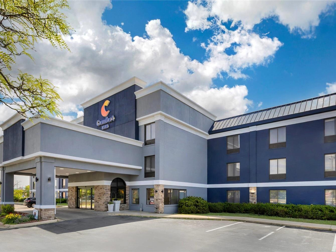 Momence酒店住宿-Comfort Inn Bourbonnais near I-57