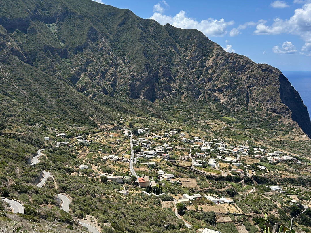 Ape Calessino – New Electric | Giro dell’Isola | Salina-Malfa必去景点