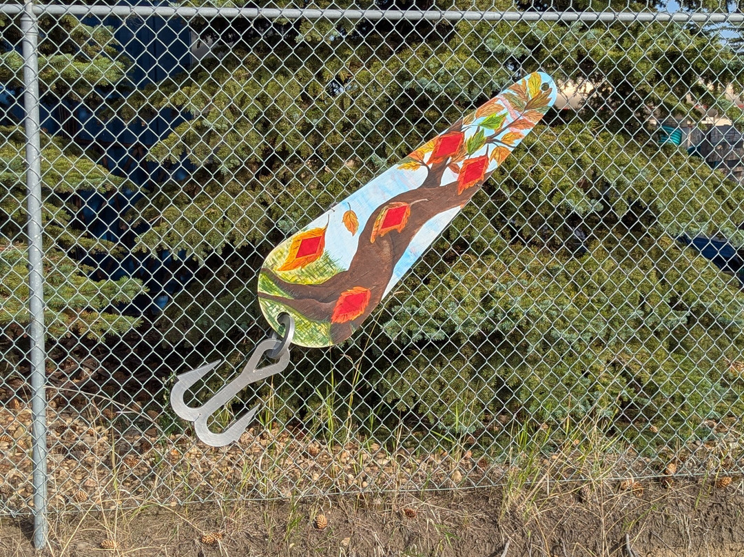 Worlds Largest Fishing Lure-拉孔布必去景点