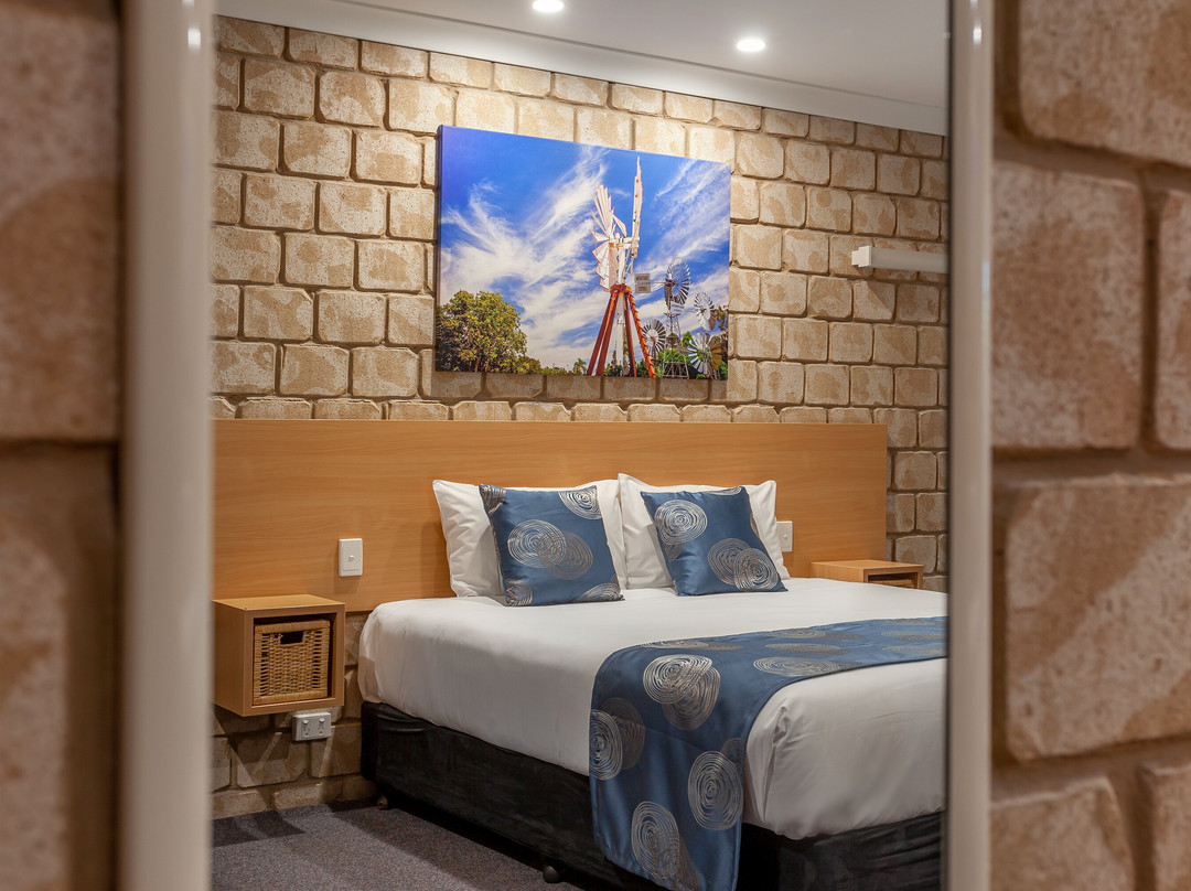 大分水岭村汽车旅馆主图