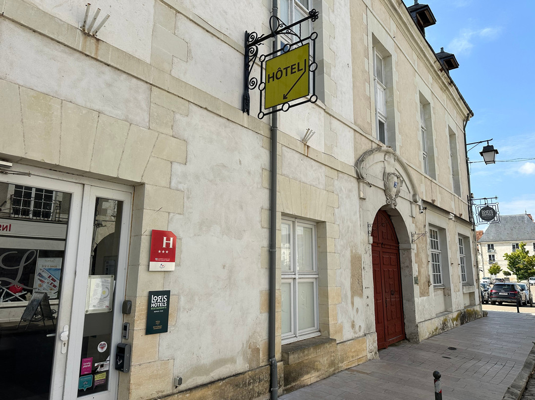 Logis Hôtel le Puits Doré主图