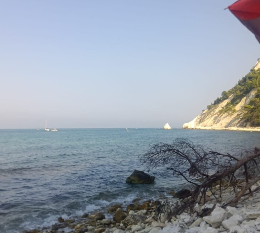 Spiaggia della Vela-Portonovo必去景点