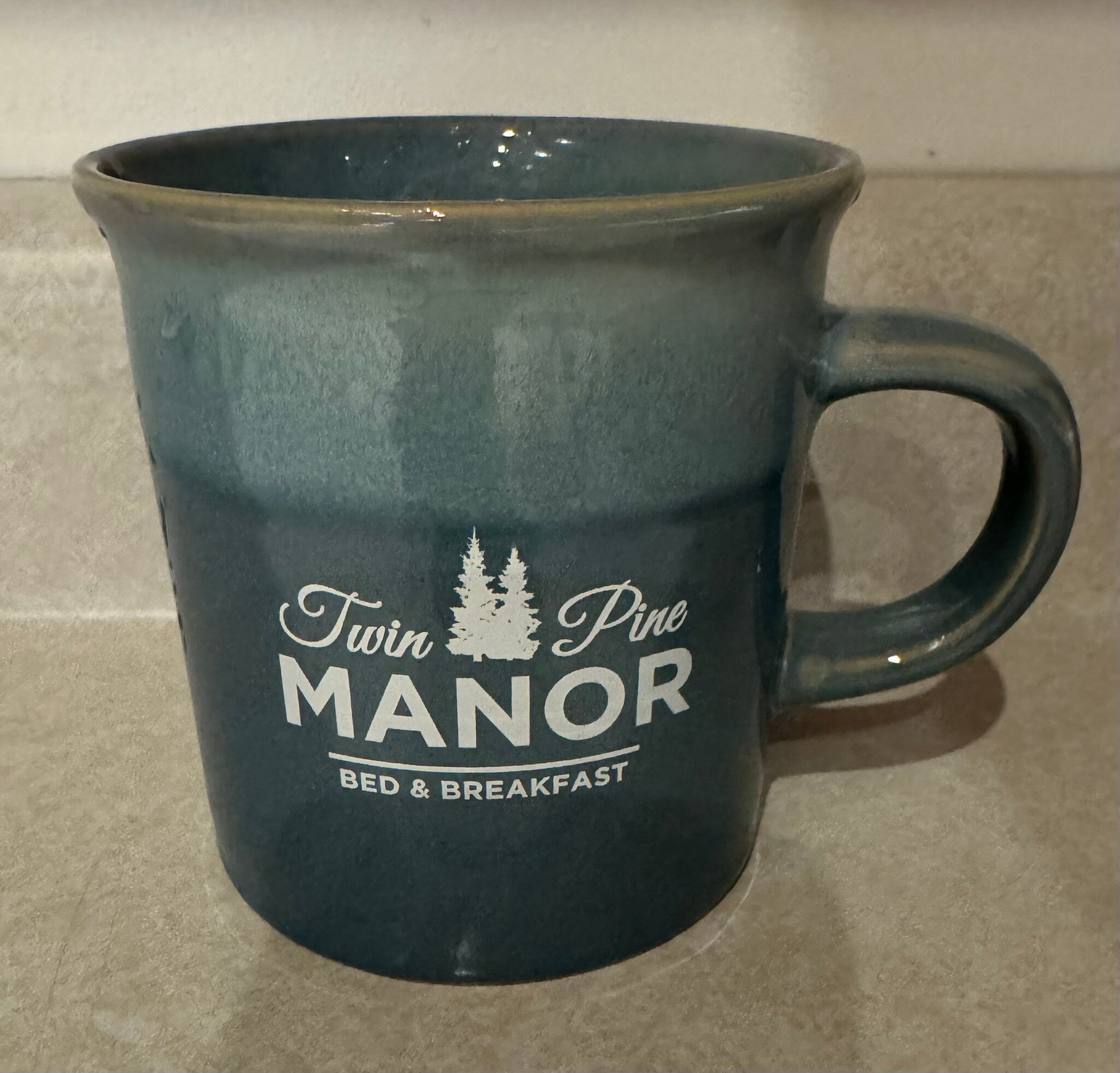 Twin Pine Manor Bed & Breakfast-官方