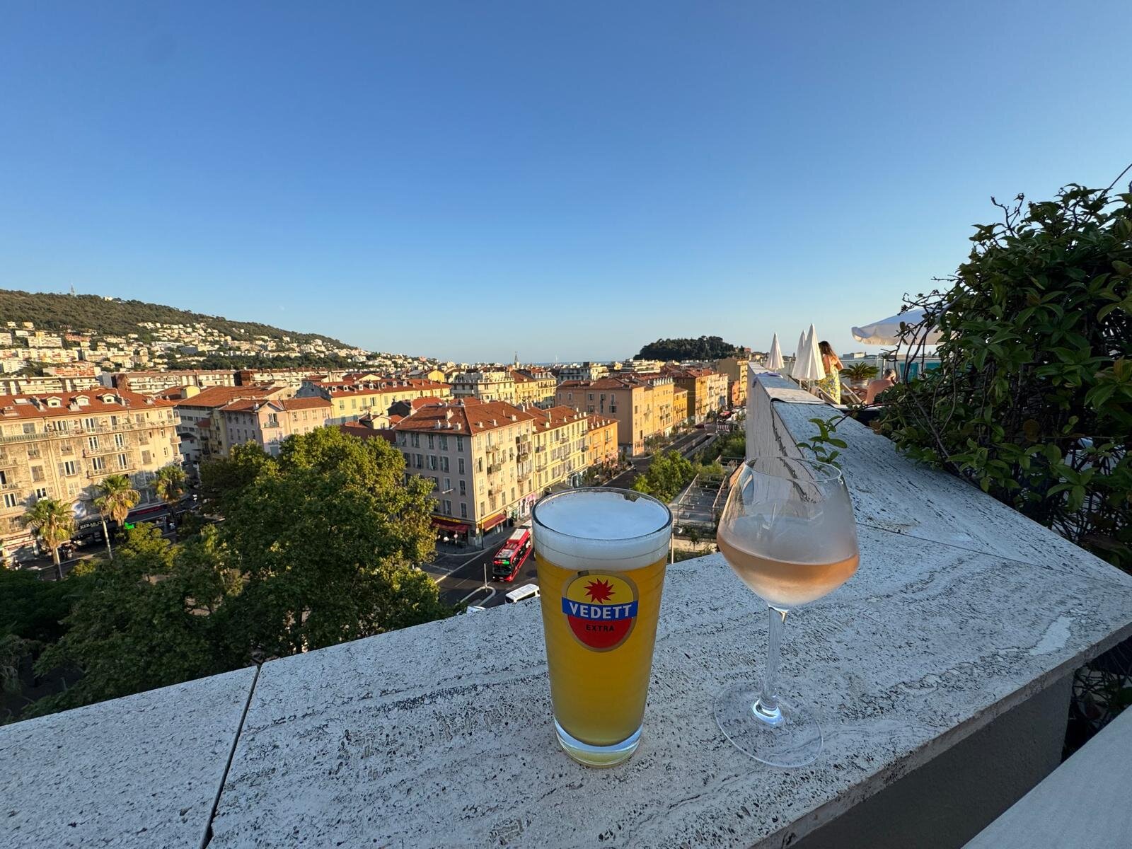 恩尔茨尼斯酒店-泳池