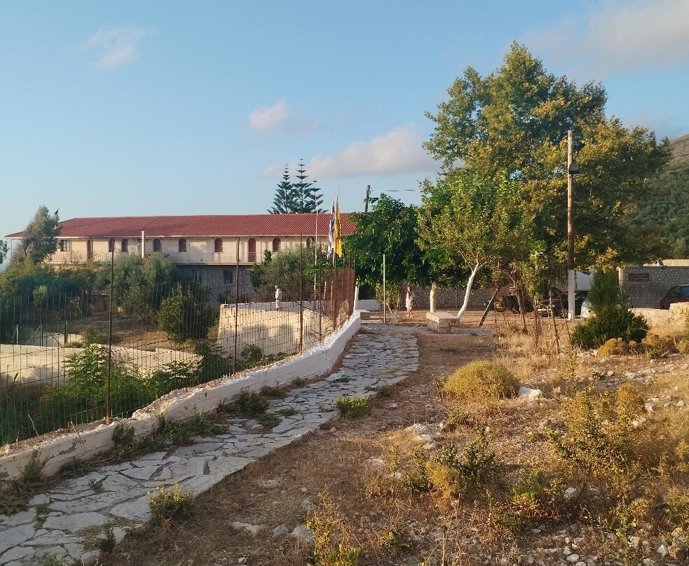 Kipoureon Monastery-Lixouri必去景点