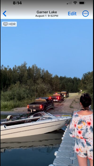 Garner Lake Provincial Park-烟湖必去景点