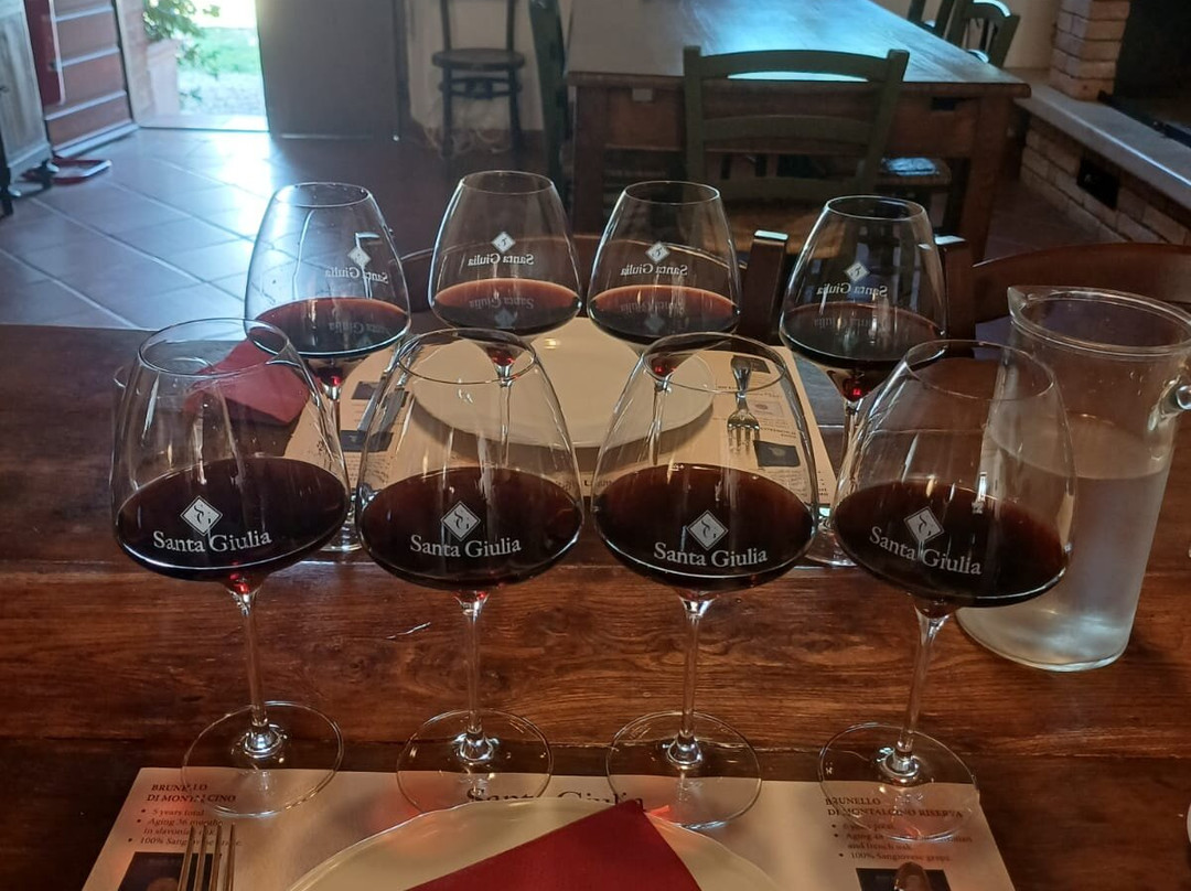 Azienda Agricola Santa Giulia-Torrenieri必去景点