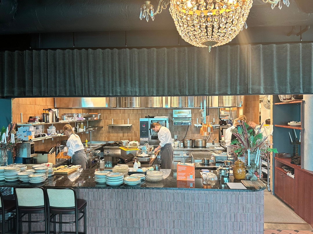 Bisoubisou Brasserie & Bar