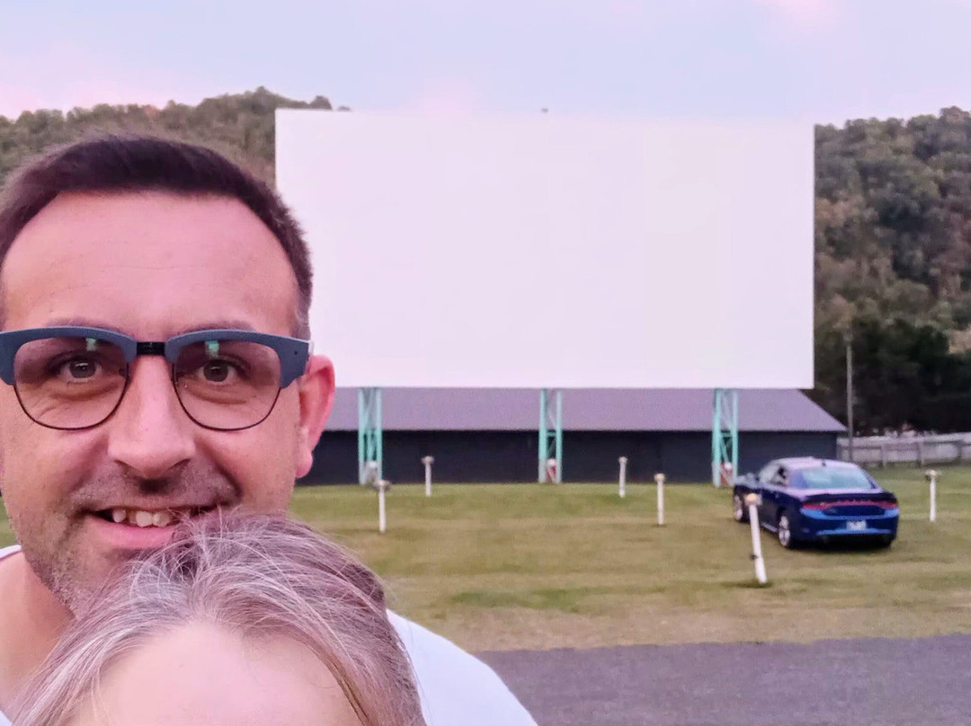 Twin City Drive-In Theatre-布里斯托尔必去景点
