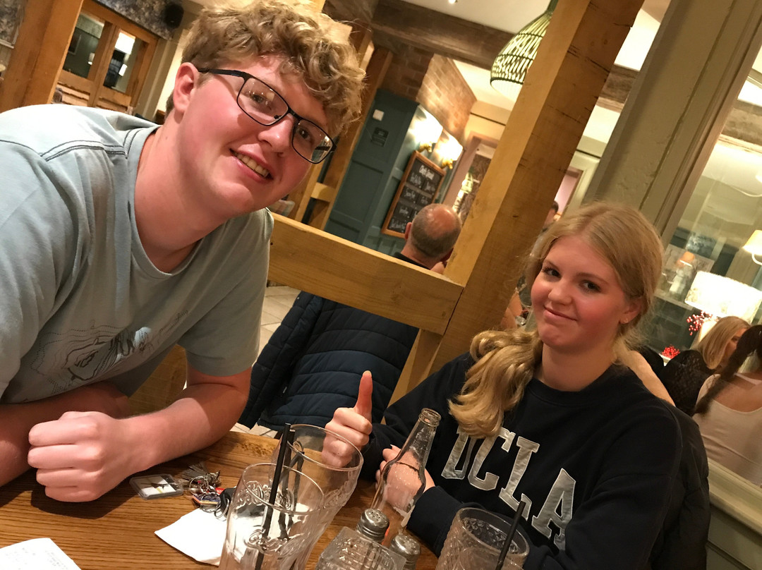 Victoria Hotel By Chef & Brewer Collection主图